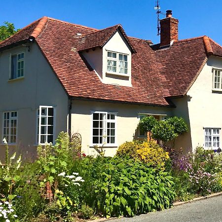 Corner House Luxury Bnb Little Dunmow Exterior foto